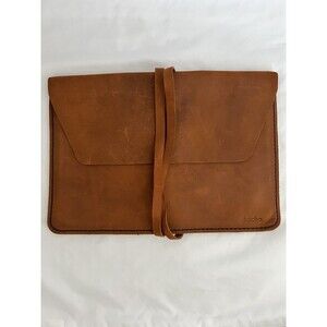 Hecho Pablo Tan Leather Slim Laptop Case EUC